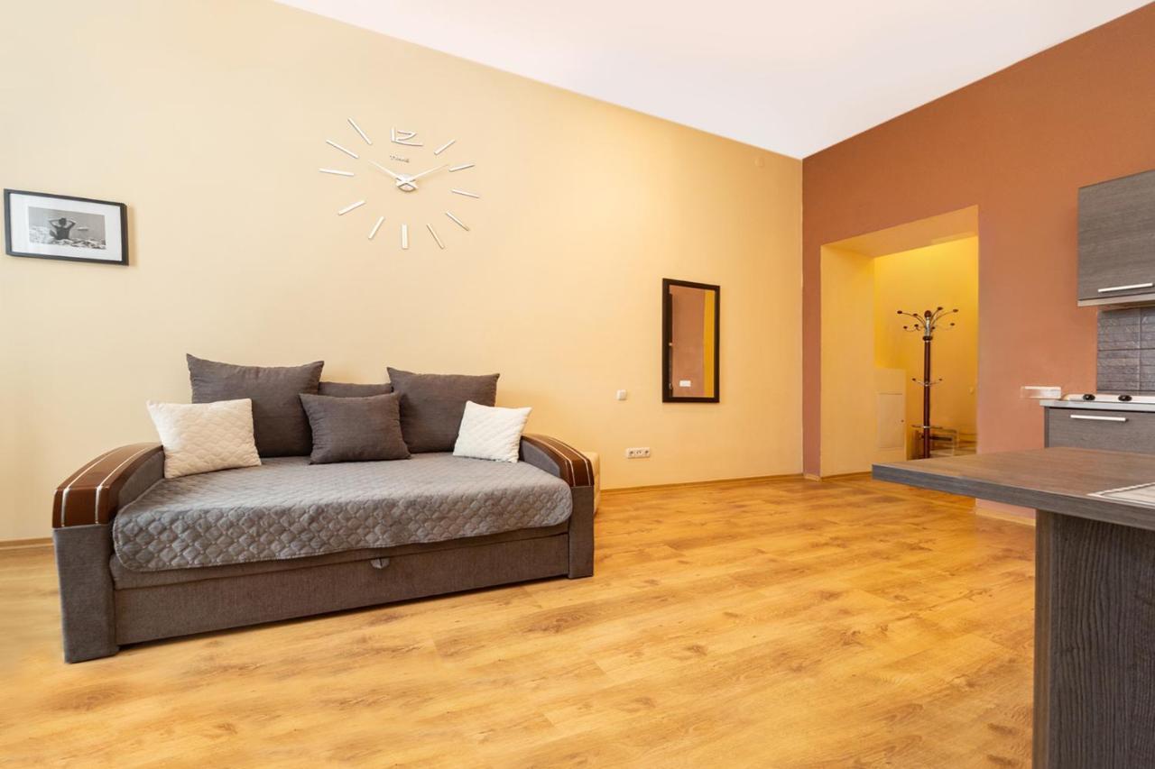 Goodrest On Deribasovska 19 Apartment โอเดสซา ภายนอก รูปภาพ