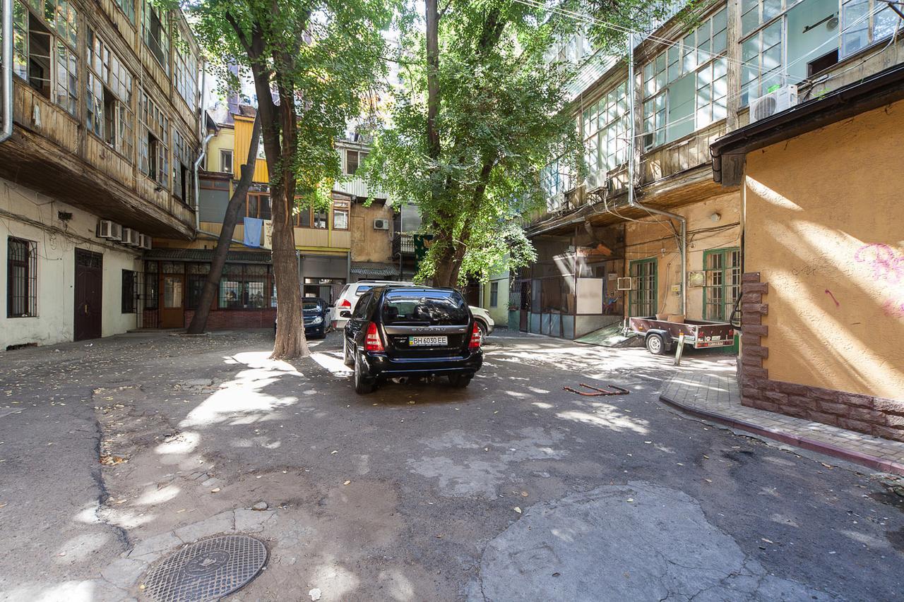 Goodrest On Deribasovska 19 Apartment โอเดสซา ภายนอก รูปภาพ